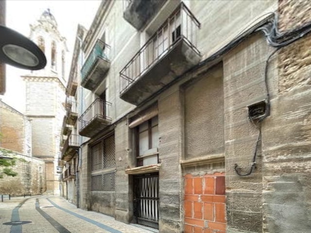 Multifamily in Valls, Tarragona for sale - Interior Photo - Image 2 of 12