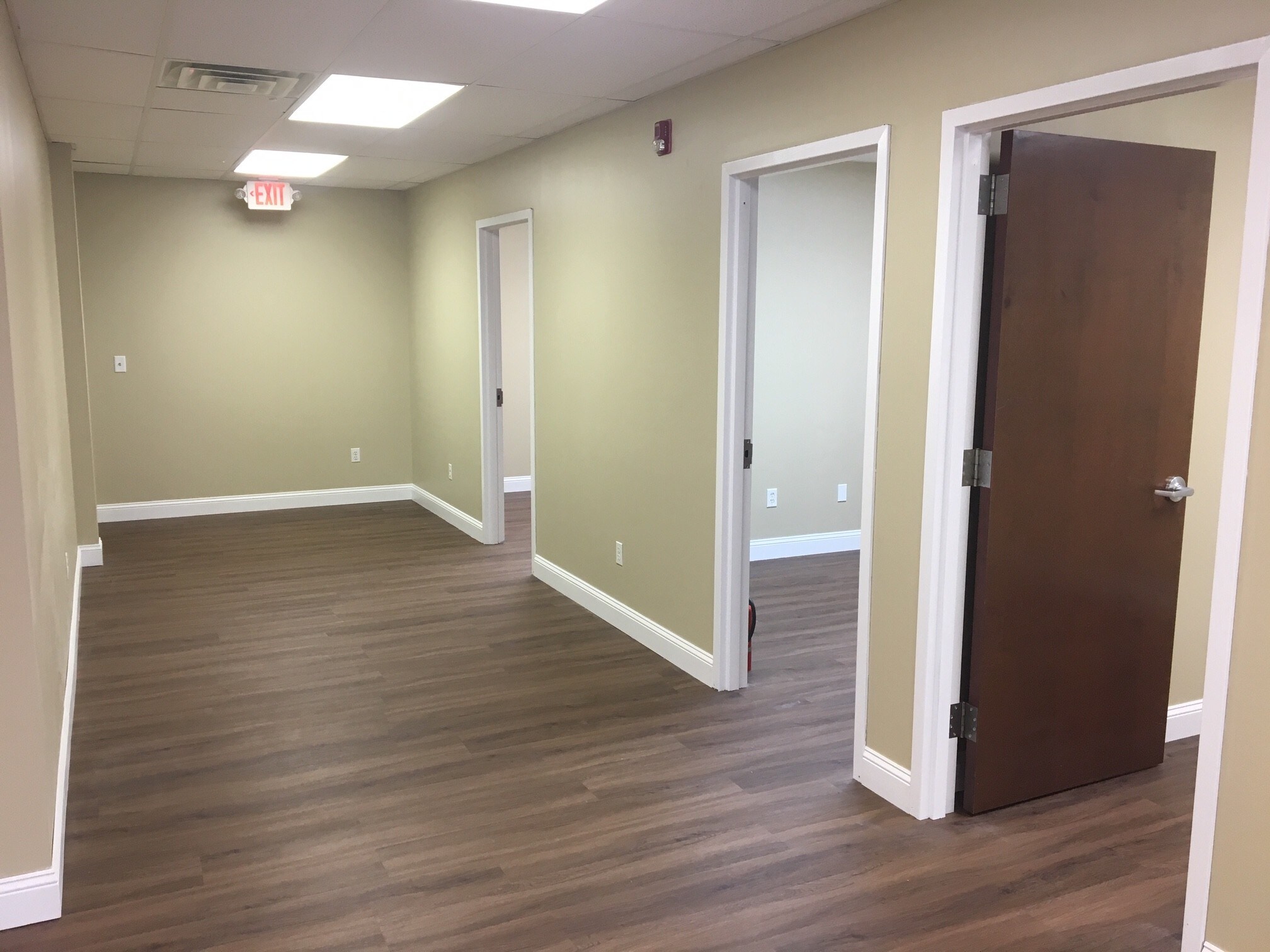 1110 Harrison St, Frenchtown, NJ for lease Interior Photo- Image 1 of 8