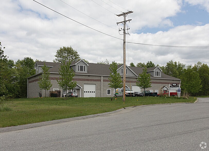 24 Sprout Creek Ct, Wappingers Falls, NY 12590