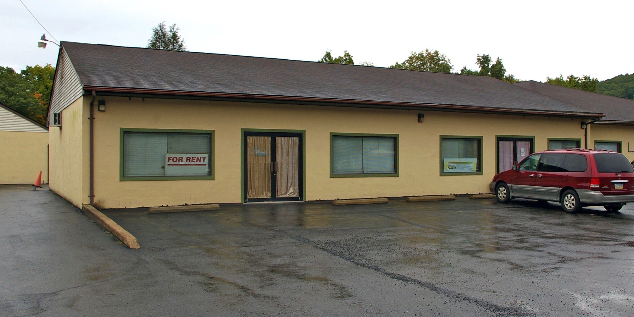 217 Dartmouth Dr, Marshalls Creek, PA for sale Building Photo- Image 1 of 1