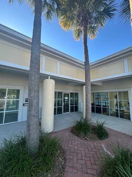 1400 Palm Blvd, Isle Of Palms, SC for lease - Building Photo - Image 1 of 11