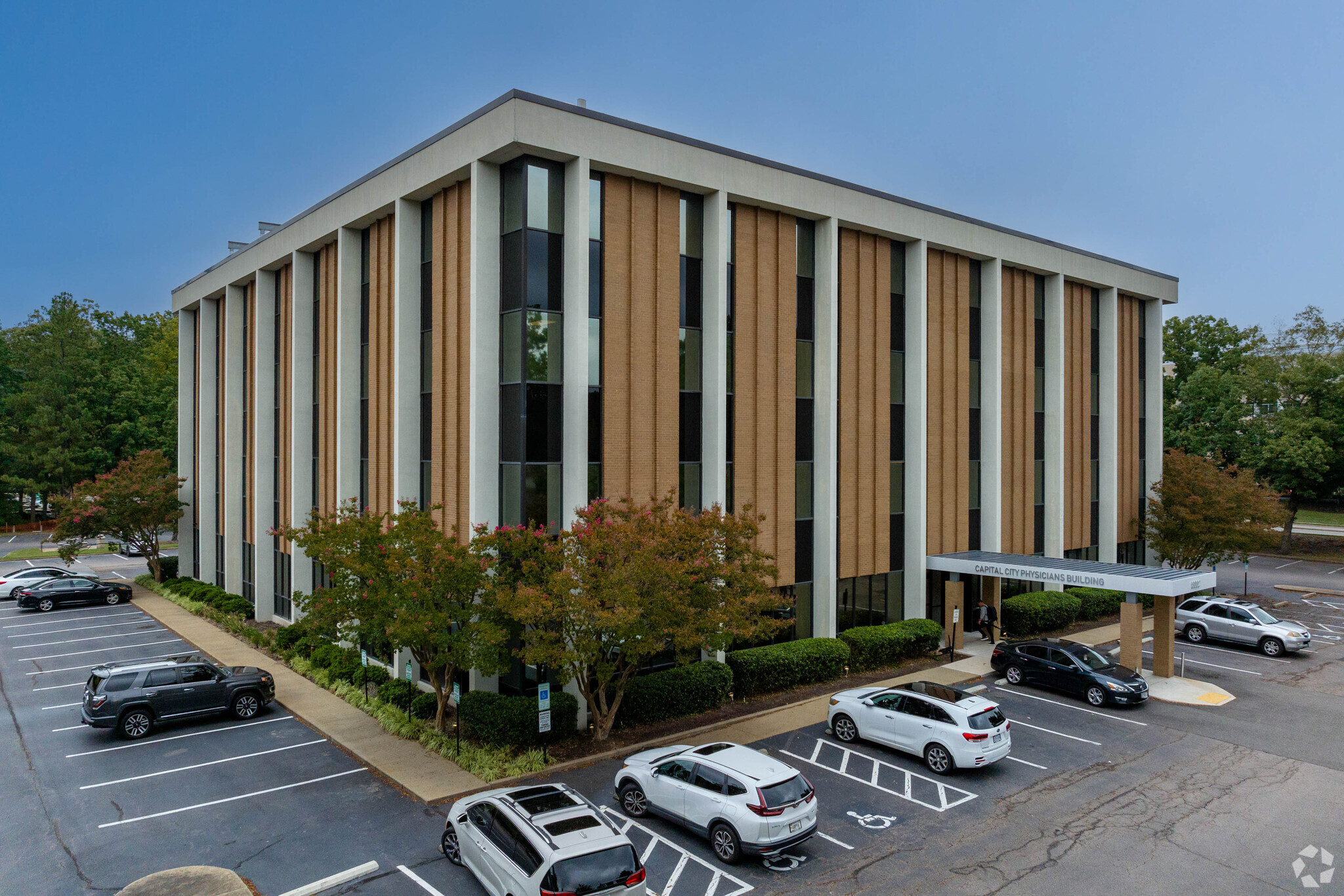 8002 Discovery Dr, Richmond, VA for lease Building Photo- Image 1 of 28