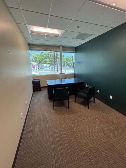 490 Grand Ave, Oakland, CA for lease - Interior Photo - Image 2 of 11