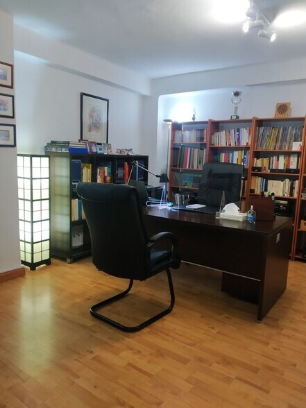 Office in Cáceres, Cáceres for sale - Building Photo - Image 3 of 5