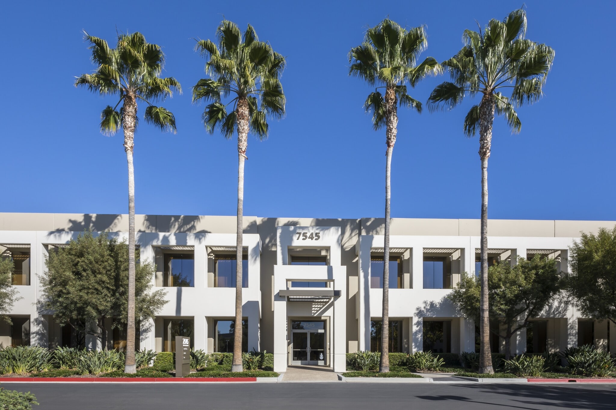 7545 Irvine Center Dr, Irvine, CA for lease Building Photo- Image 1 of 21