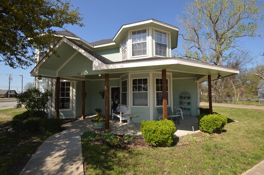 4402 Rowlett Rd, Rowlett, TX 75088