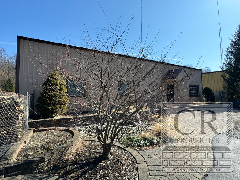 141 Daley Rd, Poughkeepsie, NY for lease - Building Photo - Image 2 of 8