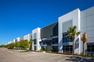 20351 Sheridan St, Fort Lauderdale, FL for lease Building Photo- Image 2 of 3