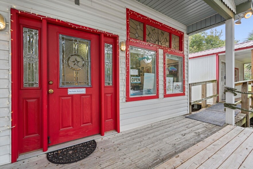 918 Bienville Blvd, Dauphin Island, AL for sale - Building Photo - Image 3 of 33