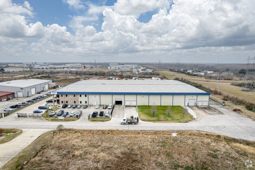 4433 South Dr, Houston, TX for lease - Aerial - Image 2 of 5