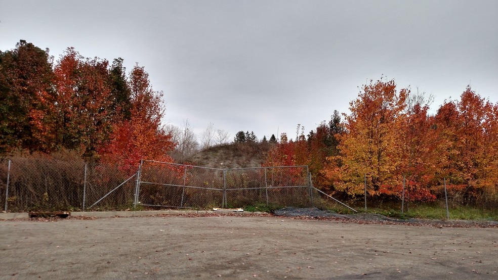 6 Morgan Dr, Mount Kisco, NY for sale - Building Photo - Image 3 of 4