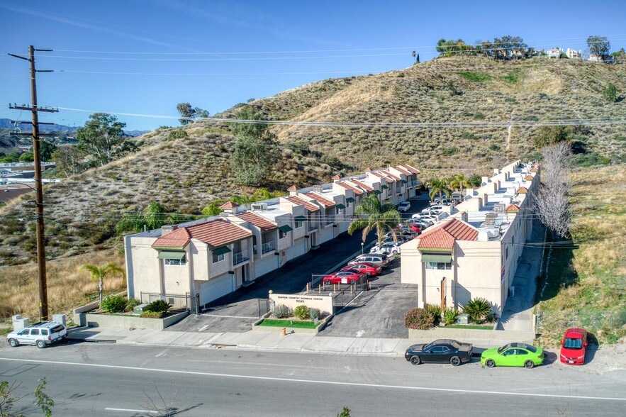 18335-18345 Sierra Hwy, Santa Clarita, CA for lease - Building Photo - Image 3 of 8
