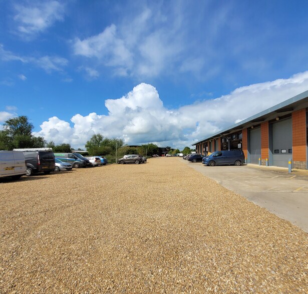 Fenton Way, Chatteris for lease - Building Photo - Image 3 of 4