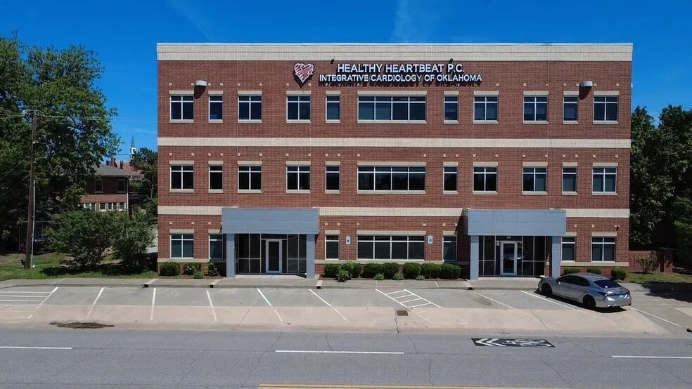 1226 N Shartel Ave, Oklahoma City, OK for lease - Building Photo - Image 1 of 30