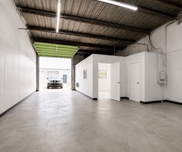 14518 Hempstead Hwy, Houston, TX for lease Interior Photo- Image 2 of 7