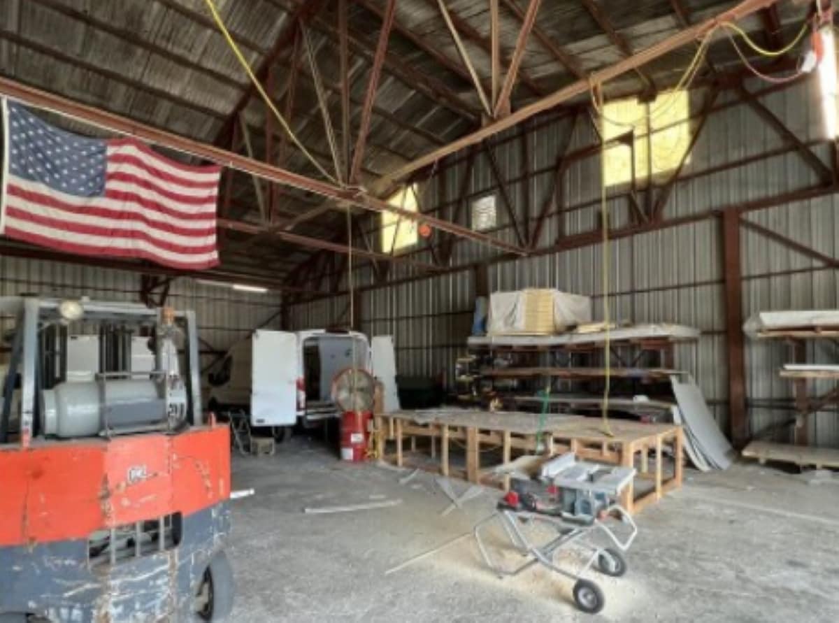 6215 Wilson Blvd, Jacksonville, FL for lease Interior Photo- Image 1 of 3