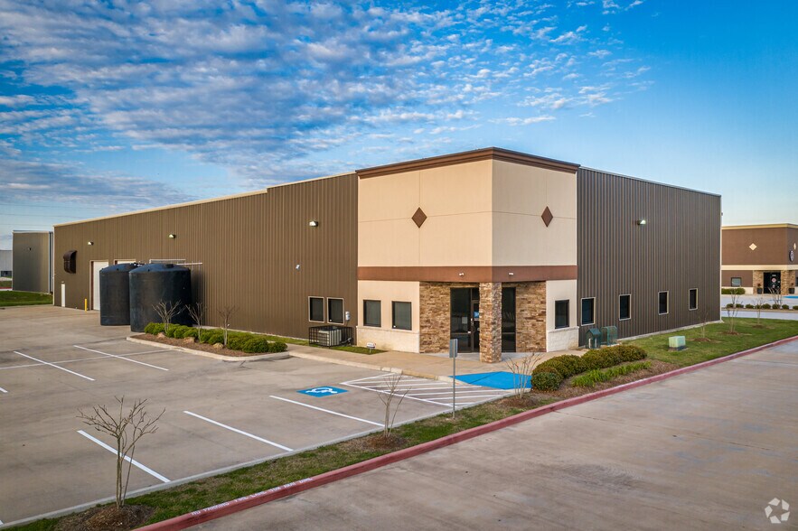 17643 Telge Rd, Cypress, TX for sale - Primary Photo - Image 1 of 1