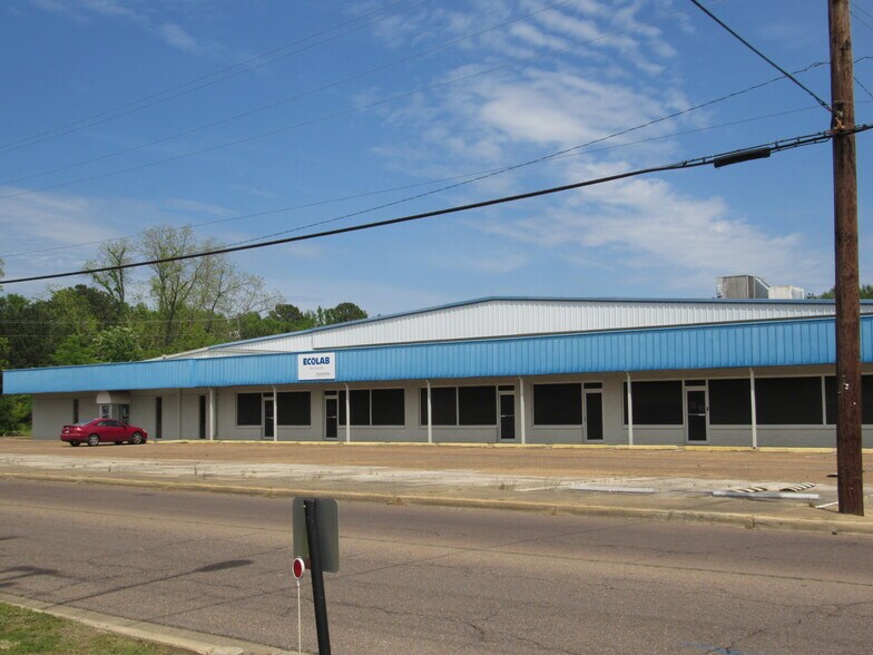 602 N Lehmberg Rd, Columbus, MS for sale - Building Photo - Image 1 of 1