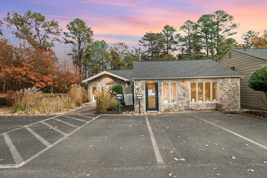 20049 Jefferson Davis Hwy, Ruther Glen, VA for sale - Primary Photo - Image 1 of 43