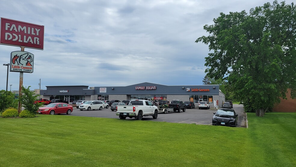 1504 Paul Bunyan Dr NW, Bemidji, MN for lease - Building Photo - Image 1 of 1