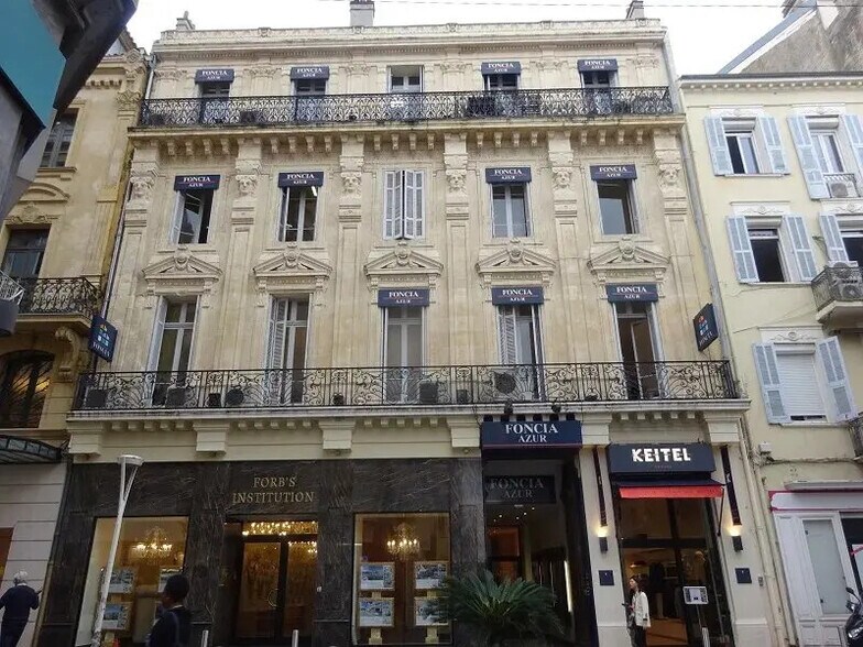 Retail in Cannes for lease - Building Photo - Image 1 of 7
