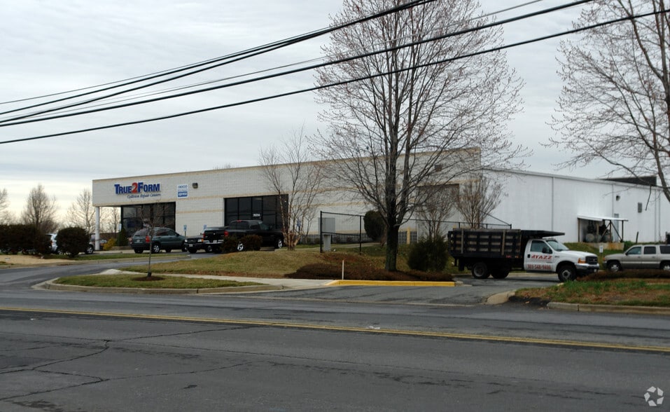 7631 Airpark Rd, Gaithersburg, MD for lease - Building Photo - Image 3 of 3