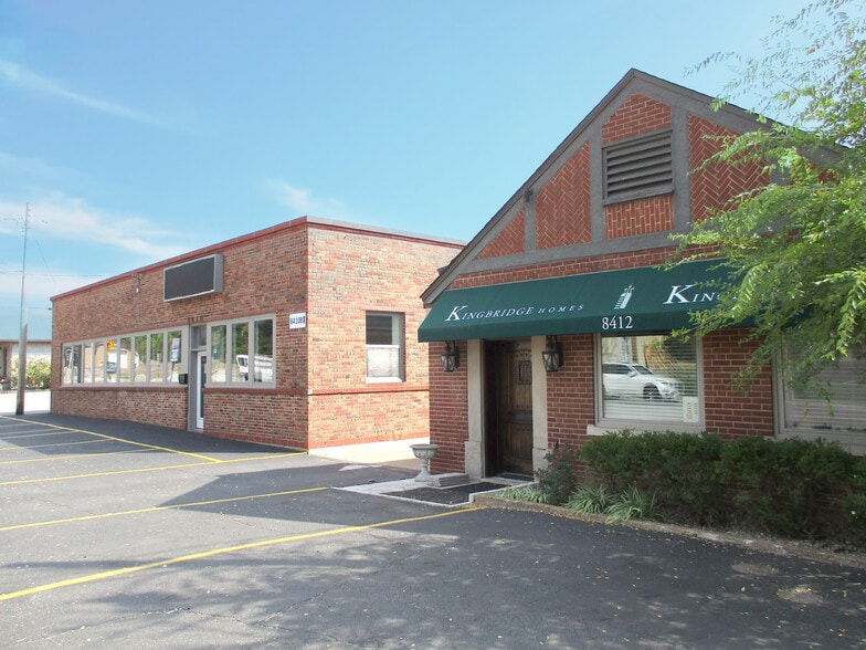 8410-8412 Manchester Rd portfolio of 2 properties for sale on LoopNet.com - Building Photo - Image 1 of 2