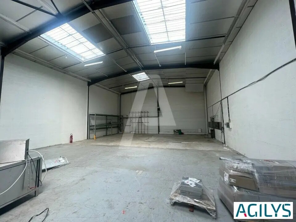 Flex in Pontault-Combault for lease Interior Photo- Image 1 of 6