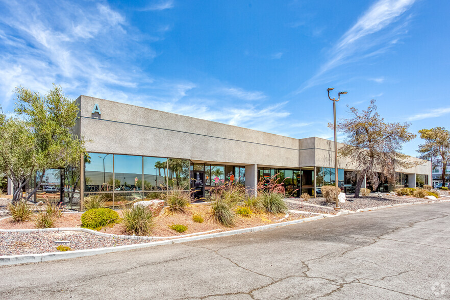 3 Sunset Way, Henderson, NV for lease - Building Photo - Image 1 of 11