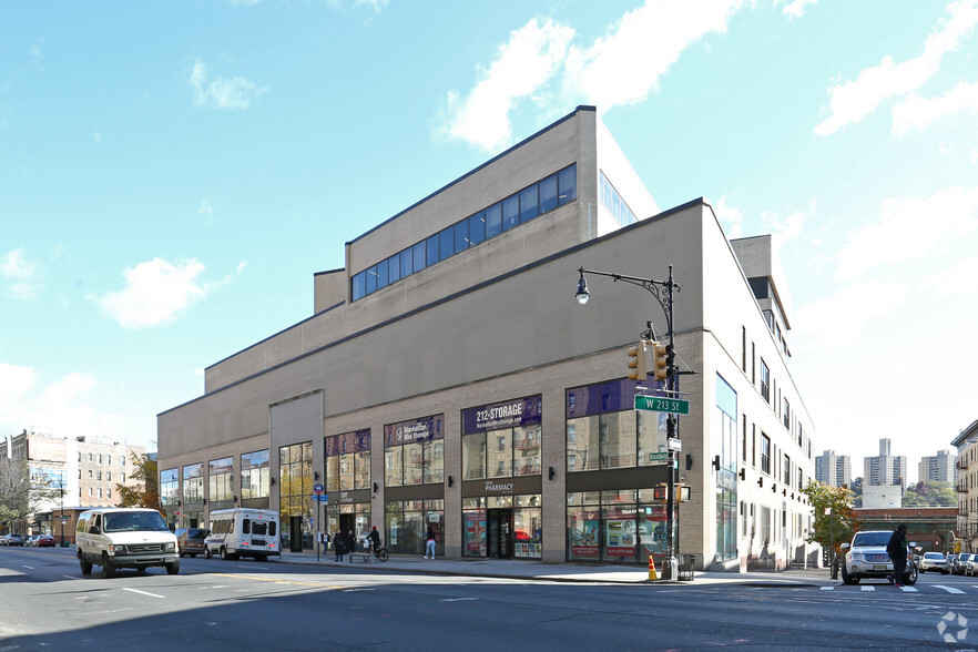 5030 Broadway, New York, NY for lease - Primary Photo - Image 1 of 24