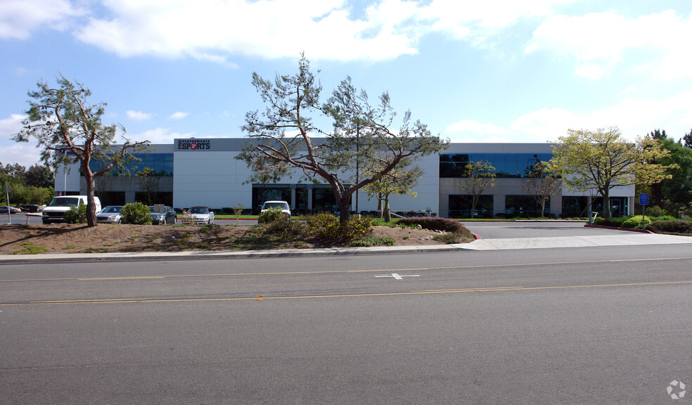 12375 World Trade Dr, San Diego, CA for lease - Building Photo - Image 3 of 4