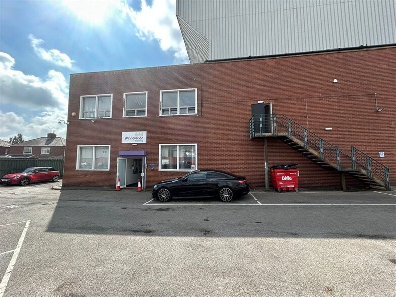 Shields Rd, Newcastle Upon Tyne for lease - Building Photo - Image 2 of 8