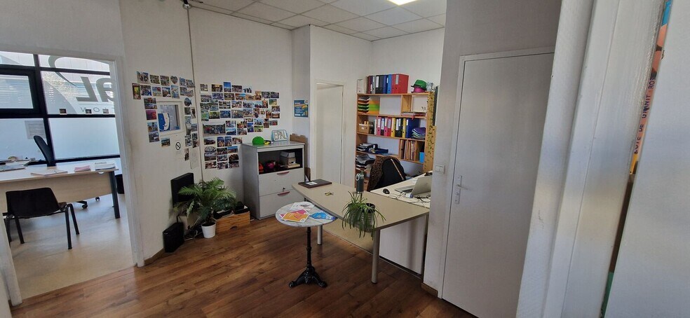 Office in Rennes for sale - Interior Photo - Image 3 of 7