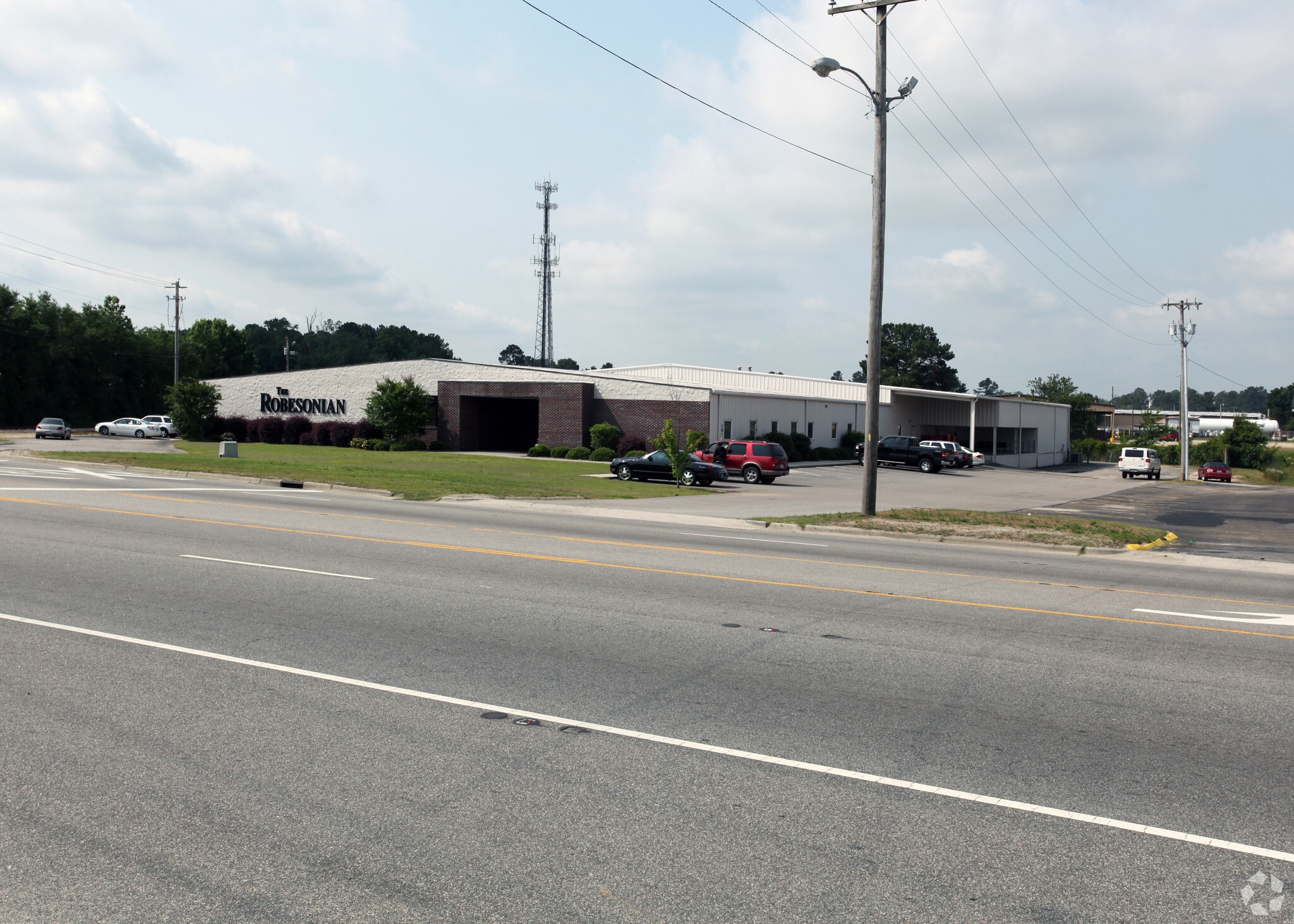 2175 N Roberts Ave, Lumberton, NC for lease Primary Photo- Image 1 of 10