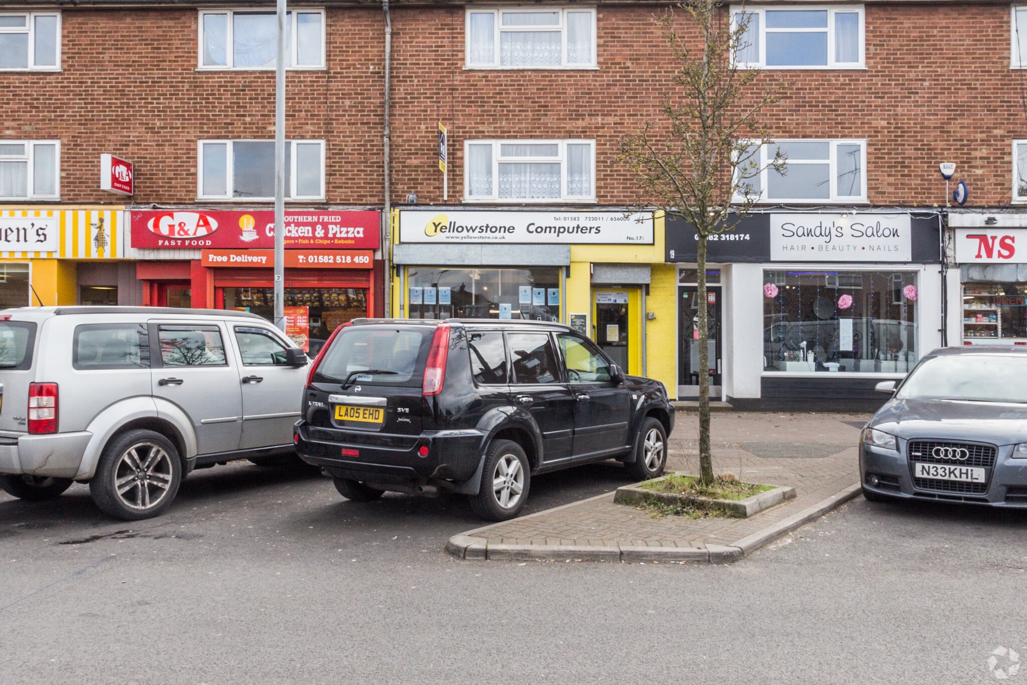 17 Lyneham Rd, Luton for sale Primary Photo- Image 1 of 1