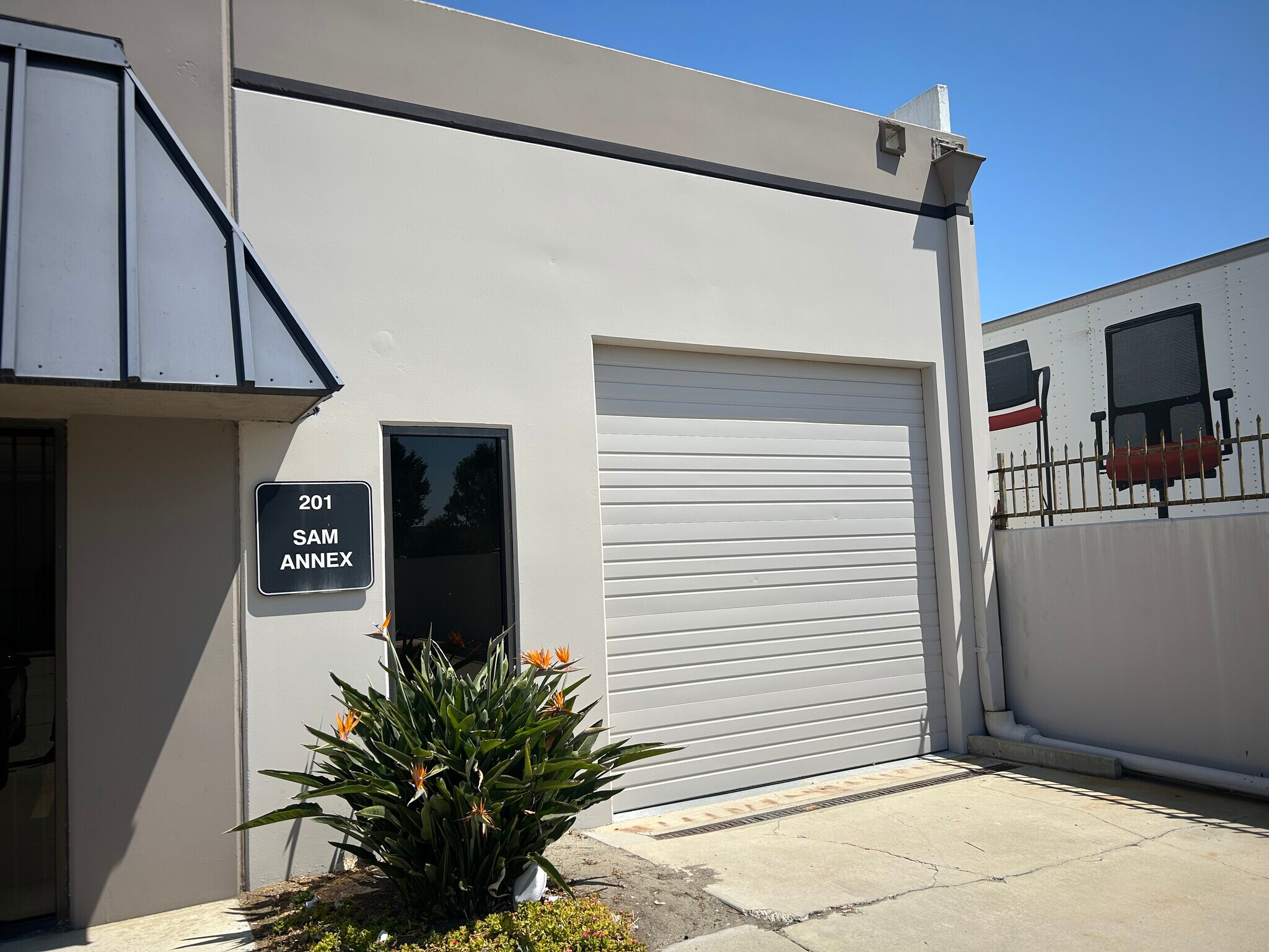 1815 W 205th St, Torrance, CA for lease Building Photo- Image 1 of 4