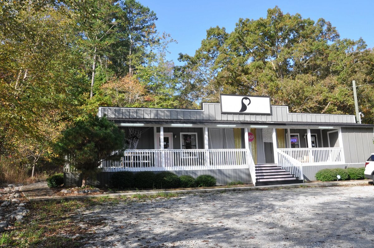 5223 Hunter Rd, Ooltewah, TN 37363