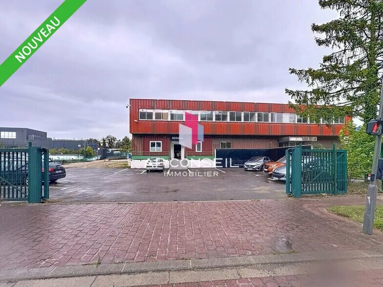 Office in Porcheville for lease - Building Photo - Image 3 of 3