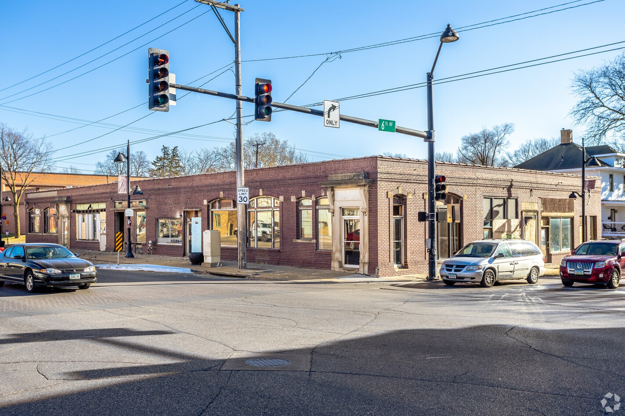 3523 6th Ave, Des Moines, IA for sale Primary Photo- Image 1 of 1