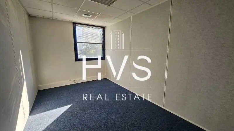 Office in Aix-en-Provence for lease - Interior Photo - Image 2 of 23