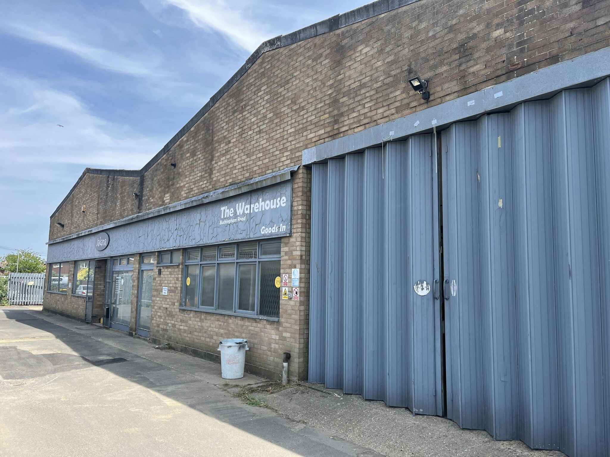 Buckingham Rd, Aylesbury for lease Building Photo- Image 1 of 24