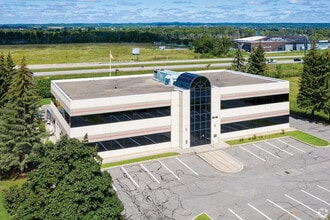 815 Taylor Creek Dr, Ottawa, ON for lease Building Photo- Image 2 of 3