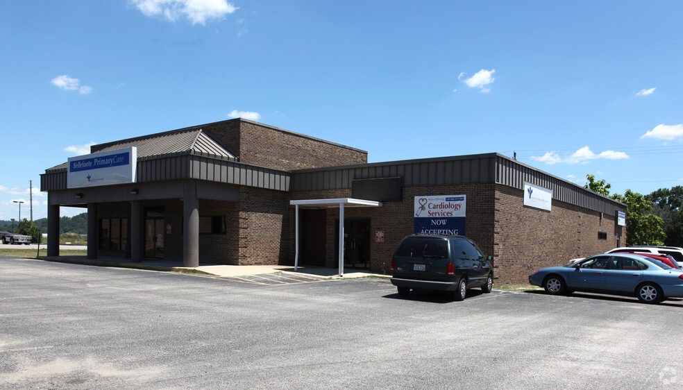 710 N Carol Malone Blvd, Grayson, KY for sale - Primary Photo - Image 1 of 1