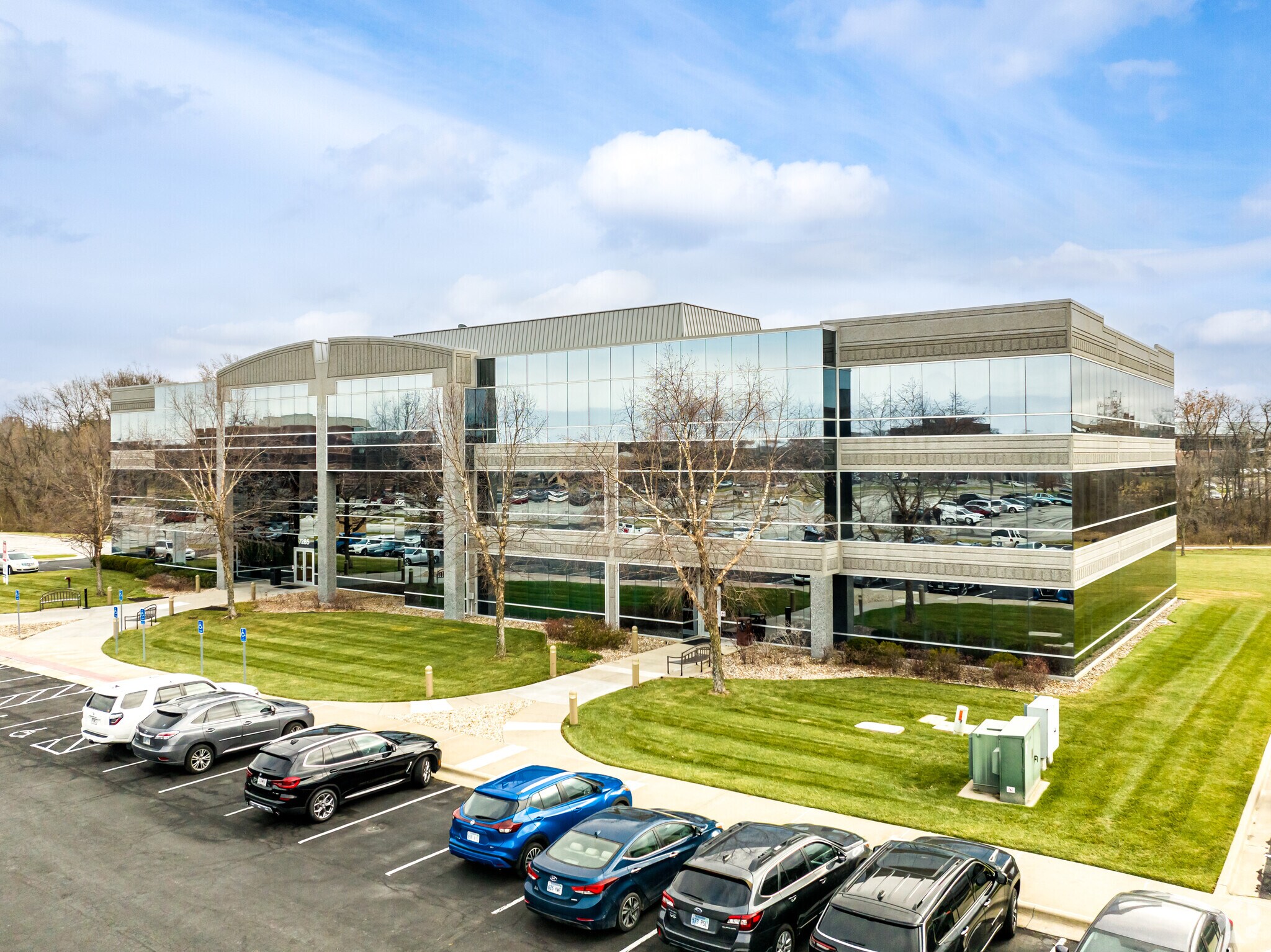 7285 W 132nd St, Overland Park, KS for sale Primary Photo- Image 1 of 1