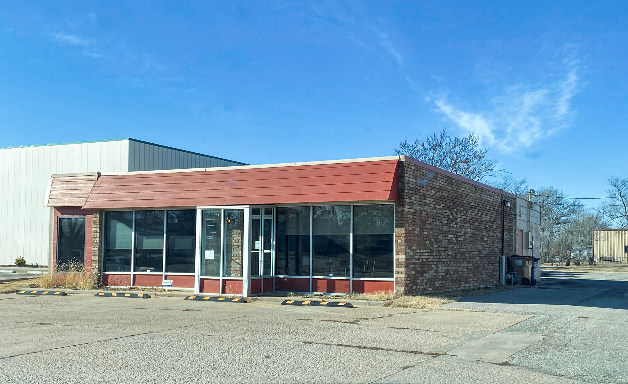 2217 S Seneca St, Wichita, KS for sale Building Photo- Image 1 of 1