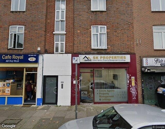 118 Stepney Way, London for lease Primary Photo- Image 1 of 2