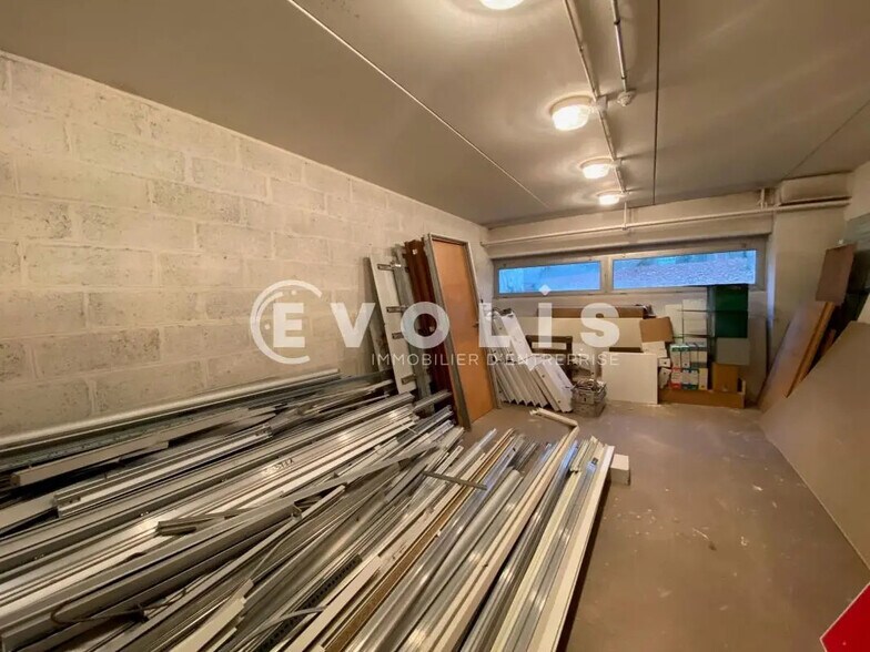 Office in Amiens for lease - Interior Photo - Image 2 of 2