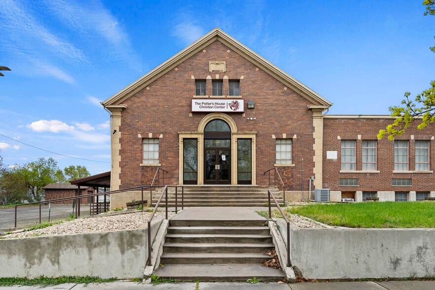 2873 Quincy Ave, Ogden, UT for sale - Building Photo - Image 2 of 36
