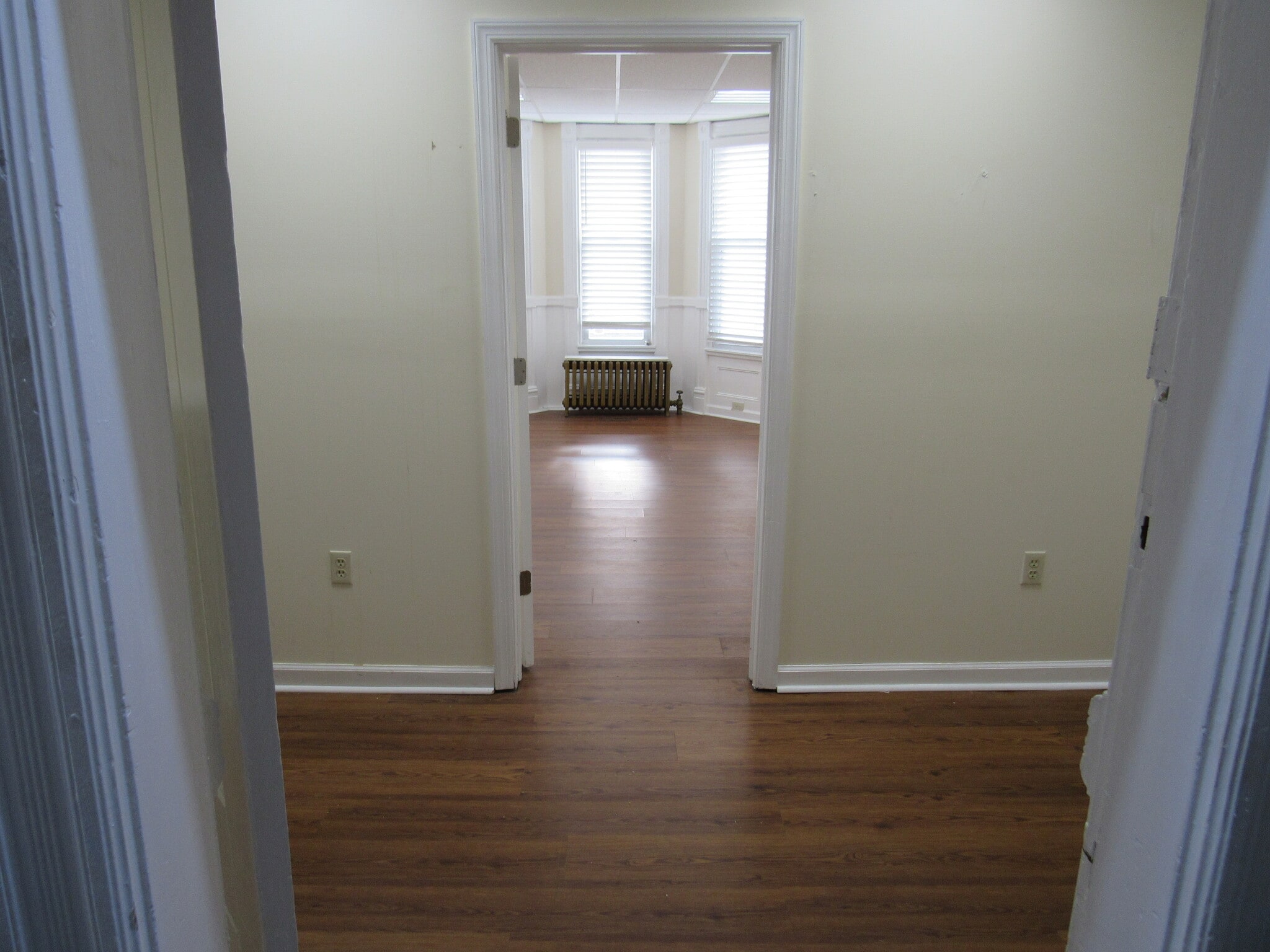 623 Georges Rd, North Brunswick, NJ for lease Interior Photo- Image 1 of 3