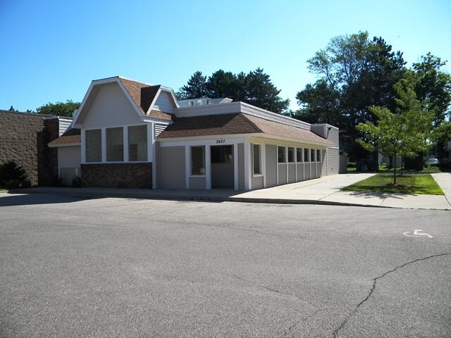 2627 Prairie Ave, Beloit, WI for sale Primary Photo- Image 1 of 1